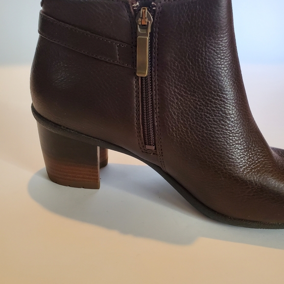 Dansko perry waterproof tumbled bootie - Picture 9 of 15